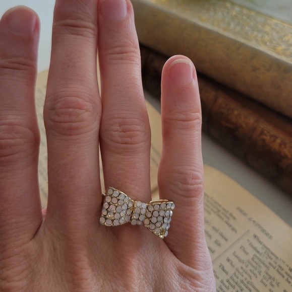 Crystal bow ring - Picture 7 of 7